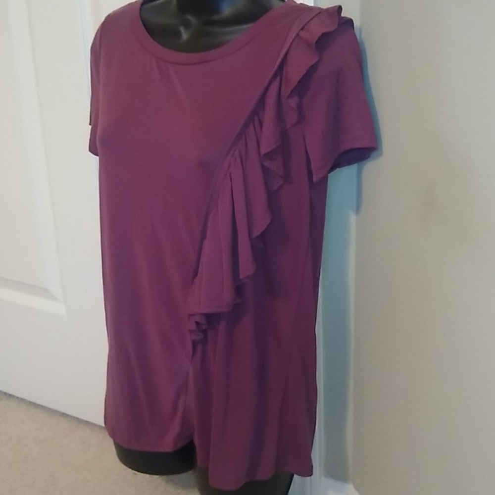 NWOT Short Sleeve Ruffle Tee- Small - Picture 2 of 6